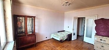 isti dosəmə: İcarəyə verilir 3 otaqlı köhnə tikili 72 m², Neftçilər m. 550 AZN/ay — 3