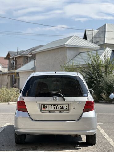 Honda: Honda Fit: 2004 г., 1.3 л, Вариатор, Бензин, Хэтчбэк