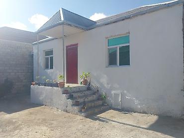 Həyət evləri və villaların satışı: Həyət evi - Tək mərtəbəli, eyvanlı giriş: pilləkənlərlə qaldırılmış — 1