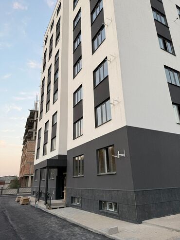 патриса лумбы кв: 1 бөлмө, 52 кв. м, Элитка, 3 кабат, ПСО (өзү оңдоп түзөтүп бүтүү үчүн)