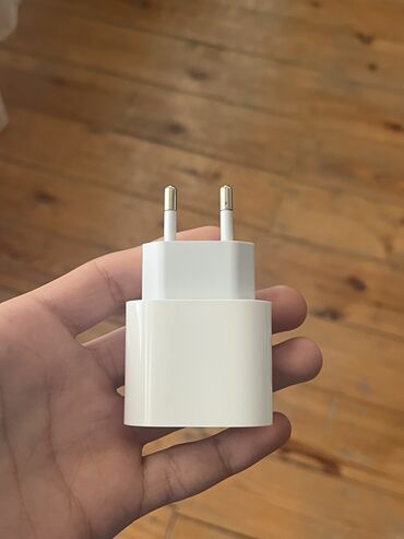apple airpods 3: Simsiz şarj cihazı Apple, 20 Vt, Yeni