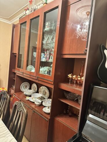 2ci əl şkaf: İşlənmiş, Düz dolab, Servant