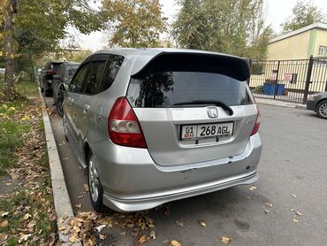 амартизатор фит: Honda Fit: 2002 г., 1.5 л, Вариатор, Бензин