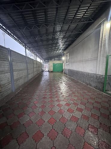 Продажа коттеджей и домов: В селе Беловодское продается добротный дом из 5-ти комнат, кухня — 4