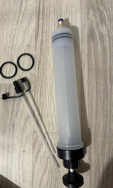 Трубки, патрубки, шланги: Шприц 500грамм для замены масел жижа — 2