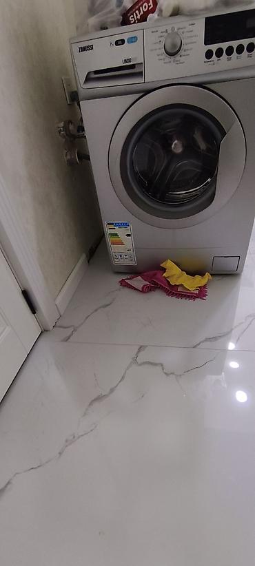 аппарат для приготовления мороженого: Mətbəx və məişət texnikası dəsti təqdim olunur: **Indesit soyuducu** — 3