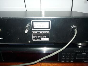 Усилители звука: Продаю! CD PLAYER SONY CDP-311. В хорошем состоянии с пультом — 9