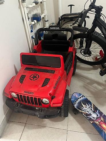 gitara usaq ucun: Uşaq üçün 3 əşyadan ibarət dəst: - **Elektrikli uşaq maşını** – — 2