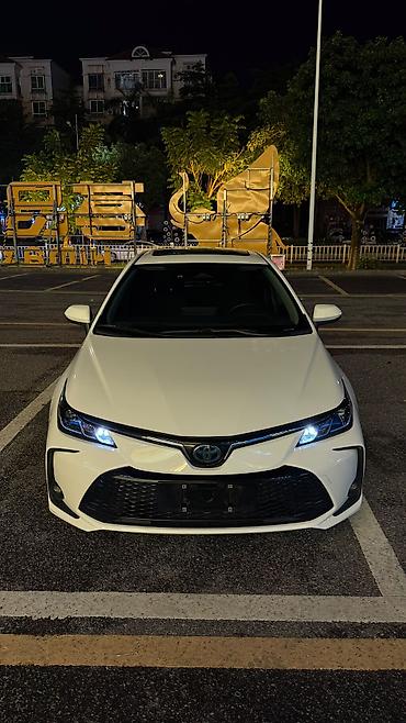 2023: Toyota Corolla: 2023 г., 1.8 л, Вариатор, Гибрид — 1