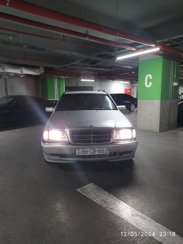 1 4 фольксваген: Mercedes-Benz 220: 2.2 l | 2000 il Universal