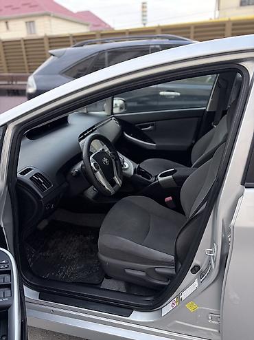 gen 2: Toyota Prius: 2013 г., Автомат, Гибрид, Хэтчбэк — 10