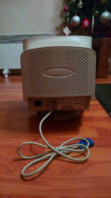 Monitori: SAMSUNG - SyncMaster 550s.
CRT Monitor 15'', Požarevac na lalafo.rs — 7 Monitori: SAMSUNG - SyncMaster 550s.
CRT Monitor 15'', Požarevac — 7