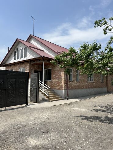 Продажа домов: Дом, 210 м², 9 комнат, Собственник, Косметический ремонт