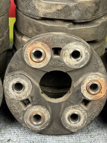 Эластичные муфты: Эластичная муфта Mercedes-Benz 2000 г., Б/у, Оригинал, Германия — 9