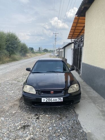 машина срв: Honda Civic: 1999 г., 1.5 л, Автомат, Бензин, Седан