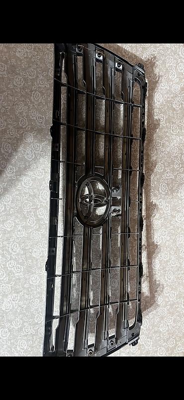 200: Капот Toyota, Б/у, Оригинал — 2