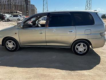 voxy noah: Toyota Gaia: 2000 г., 2 л, Автомат, Бензин, Минивэн — 4