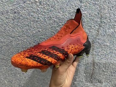 гиря разборная: Футбольная обувь (2 пары) 1) Бутсы Adidas Predator (форма без