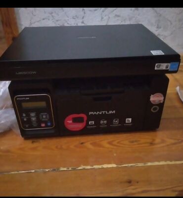 rəngli printer: Printer 200 Azn. Ishlekdir. unvan Ehmedli. Shirin x.7717