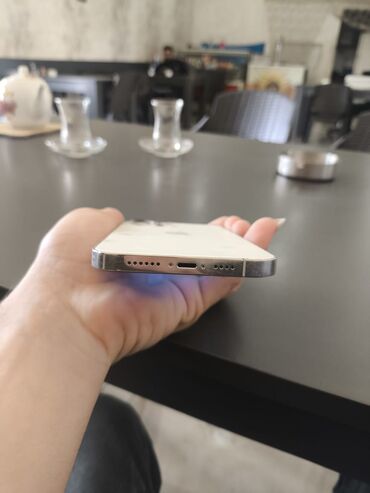 12 kabrolari: IPhone 12 Pro Max, 256 GB, Ağ, Zəmanət, Simsiz şarj, Face ID