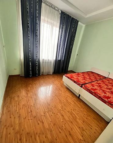 Долгосрочная аренда домов: 300 м², 7 комнат — 16