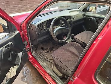 golf b4: Volkswagen Golf: 1993 г., 1.4 л, Механика, Хэтчбэк — 9