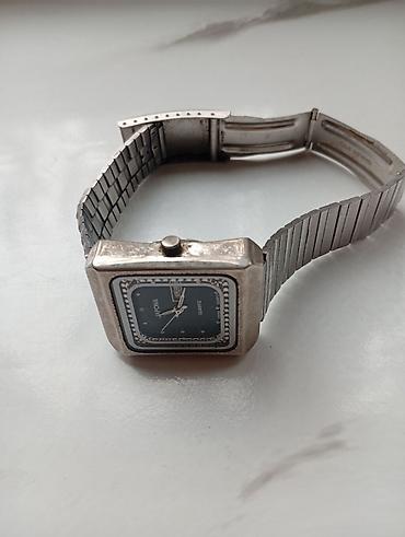 apple watch 4: Çoxdanin çox dözümlü saatidi . Paslanmiyan korpusdu problemsiz — 2