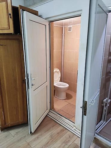 8 ci mkr: Merdekanda merkezde astanovkaya yaxın 3 otaqlı ev Kırayesın verılır — 3
