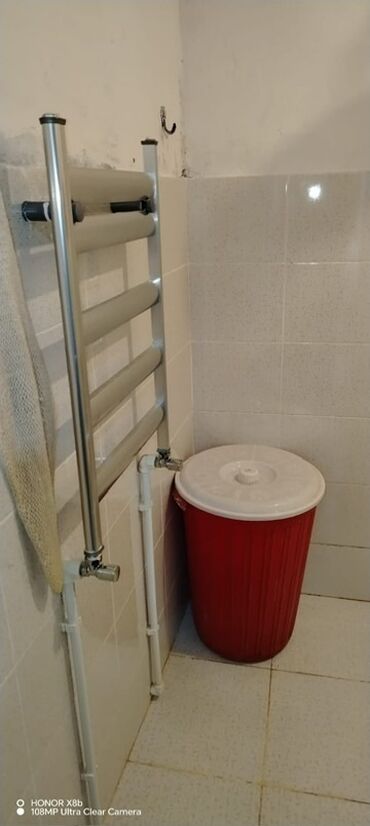 Həyət evləri və villaların satışı: 3 otaqlı, 80 kv. m, Kredit yoxdur, Orta təmir — 8