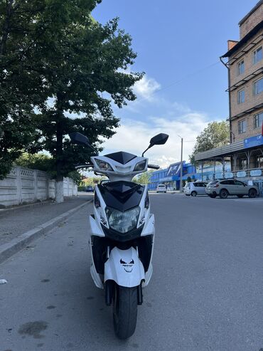 моторолер скутер: Скутер M8, 125 куб. см, Бензин, Б/у