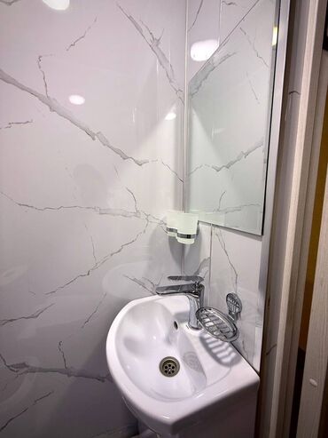 Посуточная аренда квартир: 6 комнат и более, Банные принадлежности, Бронь, Постельное белье — 13