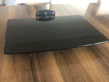 Kronşteynlər: Qara rəngli televizor aksessuarları və ya DVD uçün altliq (podstavka) — 13