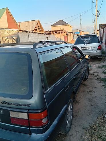 pass: Volkswagen Passat Variant: 1989 г., Механика, Универсал — 1