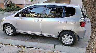 Honda: Honda Fit: 2002 г., 1.3 л, Вариатор, Бензин, Хэтчбэк — 3