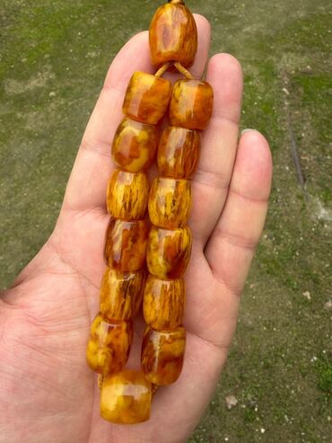 Təsbehlər: Qədimi boyunbağların təsbəhlərin ən baha qiymete alışı — 10