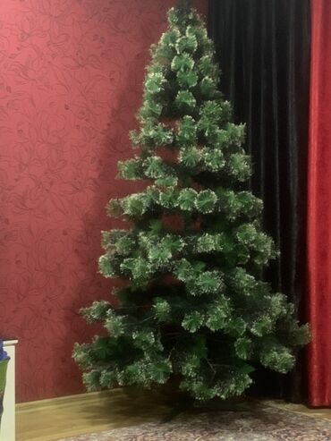 nərdivan üzərində şaxta baba: Hündürlüyü 2 m10 sm Eni 1 m 10 sm Süslənməyə hazır, qarlı effektli