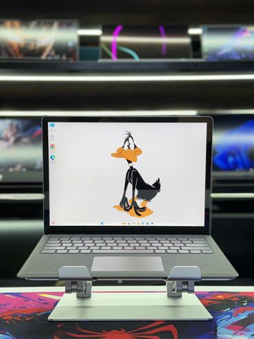 компьютер купить в рассрочку: Ультрабук, Microsoft Surface, 8 ГБ ОЗУ, Intel Core i5, 14 ", Для несложных задач, память SSD