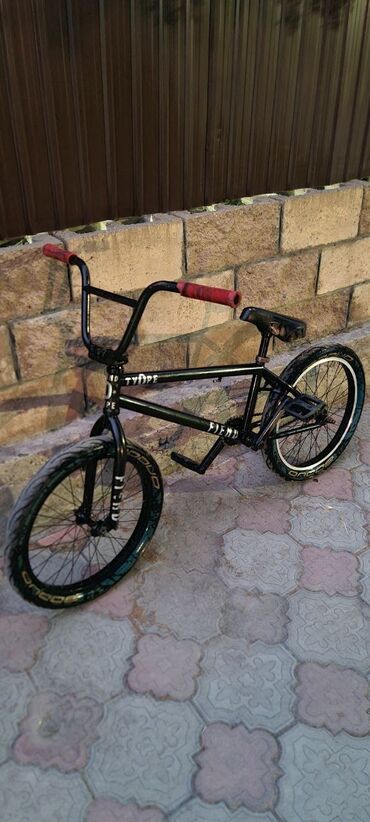 BMX велосипеды: BMX велосипед, Другой бренд, Рама S (145 - 165 см), Б/у