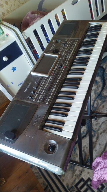 sintizator: Satilir KORG pa900. BARTERDE OLUNUR.ƏLAVE SUALLARİ VAPCATLA YAZA