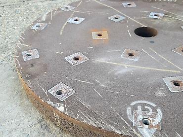 pecenjara za prasice na plin: Tocilo 560x40mm, rupa 50mm, za bocno brusenje sa rupama za — 4