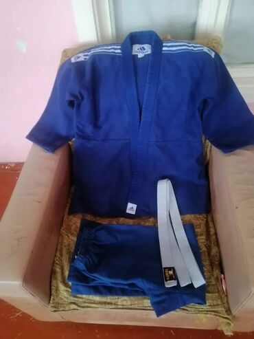 İdman formaları: Məhsul: Judo/ciyudo üçün komplekt formalar Təsvir: - Brend: Adidas — 8