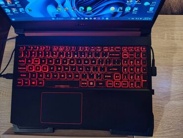 nokia 2 3: Acer Nitro 5 CPU: Ryzen 3550H GPU 1: Vega 8 GPU 2: RX 560X 4GB