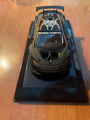Игрушки: Новые металлические модели автомобилей коллекционные 1:43 Ferrari — 16