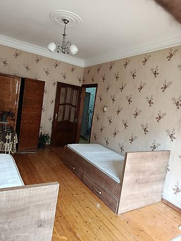 Mənzillər: 9/5 orta blok 3 otaq əşyalı 155.000 orta təmir Maşaallah marketin — 7