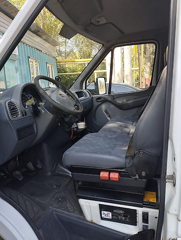 Mercedes-Benz: Mercedes-Benz Спринтер: 2005 г., 2.2 л, Механика, Дизель, Фургон — 6