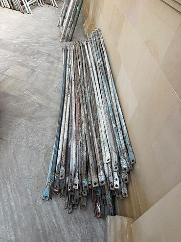 lesa direk: Məhsul: Tikinti iskele dəsti (metal karkas və ətəklər) Təsvir: - — 2