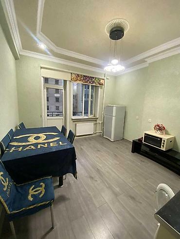 ecemi kiraye ev: 2 otaqlı, Yeni tikili, m. 8 Noyabr, 100 kv. m — 8