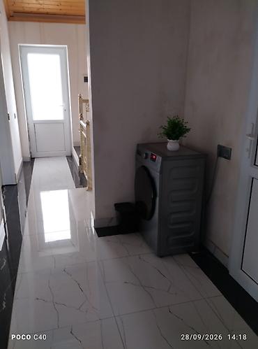 Həyət evləri və villaların satışı: 6 otaqlı, 6 kv. m, Orta təmir — 33