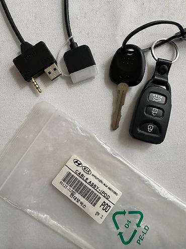 hyundai airpods: Hyundai orijinal pultu, açarı. Maşının üstündə gəlib, təzədir. Bütün — 5