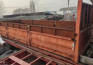 Грузовые кузова и будки: Кузов бортовой — 4